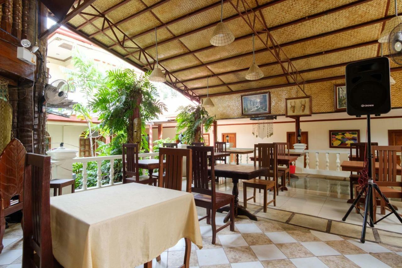 Oyo 621 De Loro Inn Puerto Princesa Екстер'єр фото